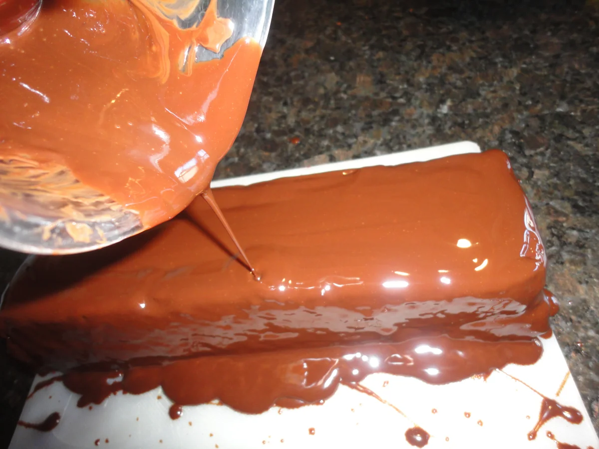 Original  Wiener  "Sacher" Kuchen - Rezept - Bild Nr. 3576