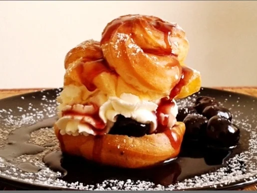 Rezept: Windbeutel mit Amarenakirschen Bild Nr. 3626 Windbeutel mit Amarenakirschen - Rezept - Bild Nr. 3626