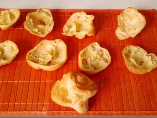 Rezept: Windbeutel mit Amarenakirschen Bild Nr. 3643 Windbeutel mit Amarenakirschen - Rezept - Bild Nr. 3643