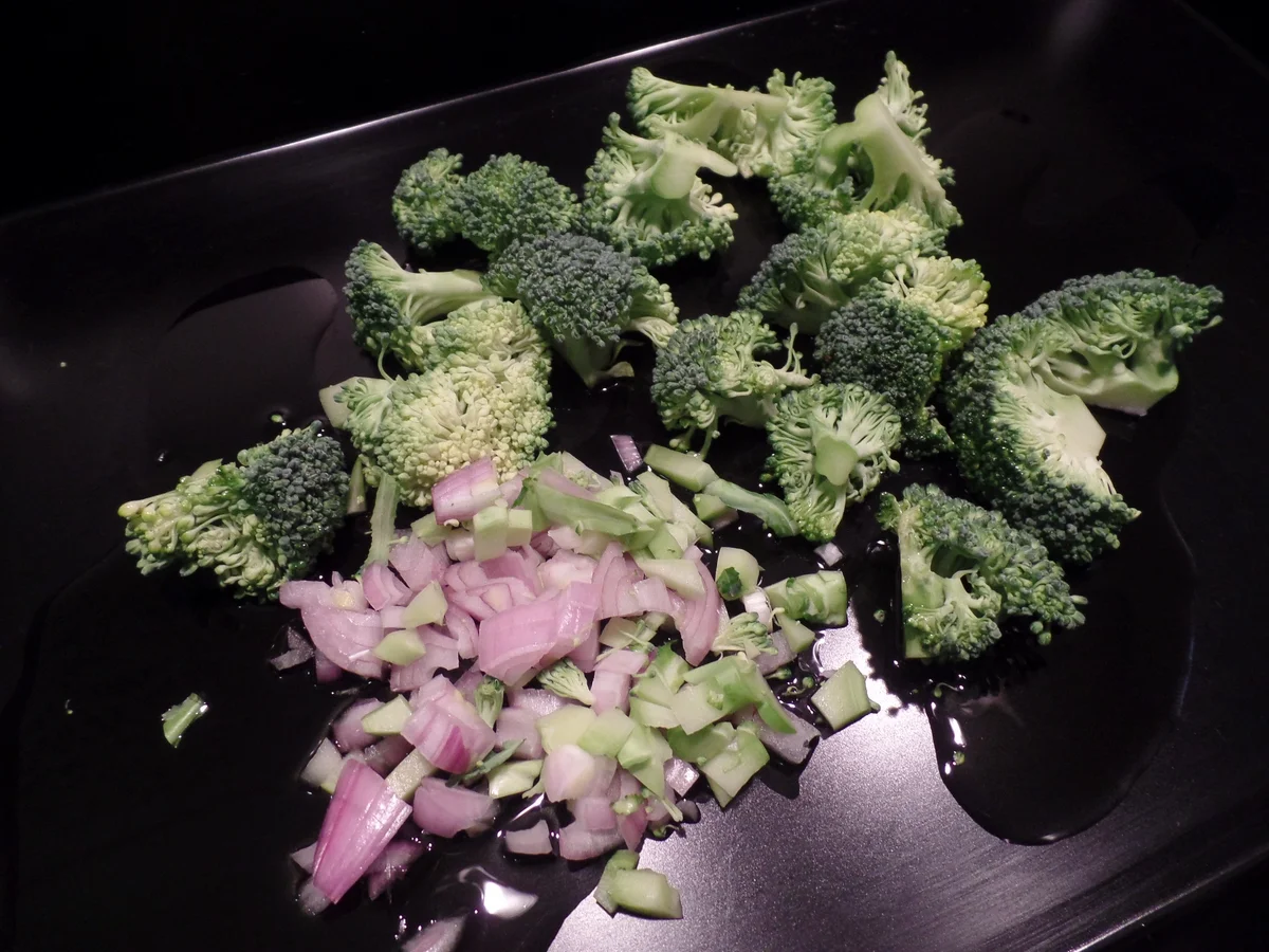 Rezept: Broccoli-Puffer mit Tomatenqurak Bild Nr. 3658 Broccoli-Puffer mit Tomatenqurak - Rezept - Bild Nr. 3658