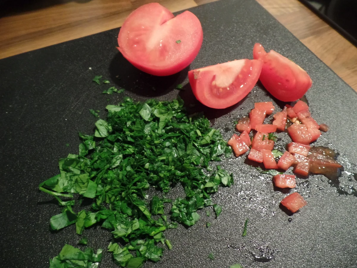 Rezept: Broccoli-Puffer mit Tomatenqurak Bild Nr. 3685 Broccoli-Puffer mit Tomatenqurak - Rezept - Bild Nr. 3685