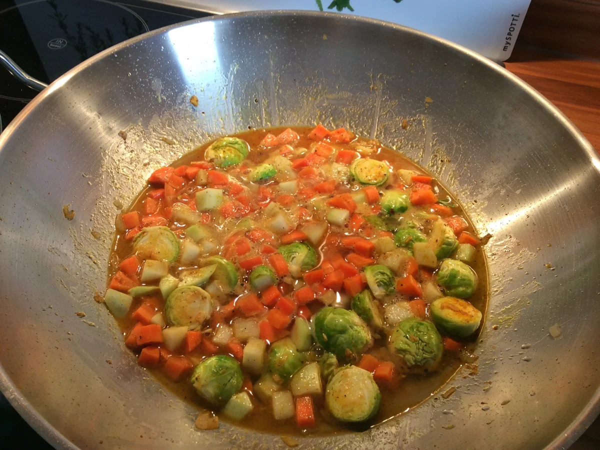 Rezept: Kabeljau mit Petersilien-Pesto und Rosenkohl-Curry Bild Nr. 3705 Kabeljau mit Petersilien-Pesto und Rosenkohl-Curry - Rezept - Bild Nr. 3705