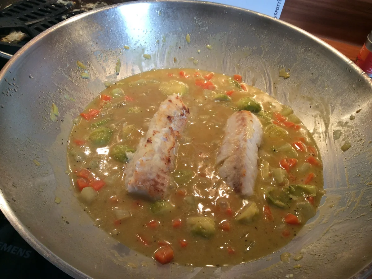 Rezept: Kabeljau mit Petersilien-Pesto und Rosenkohl-Curry Bild Nr. 3706 Kabeljau mit Petersilien-Pesto und Rosenkohl-Curry - Rezept - Bild Nr. 3706