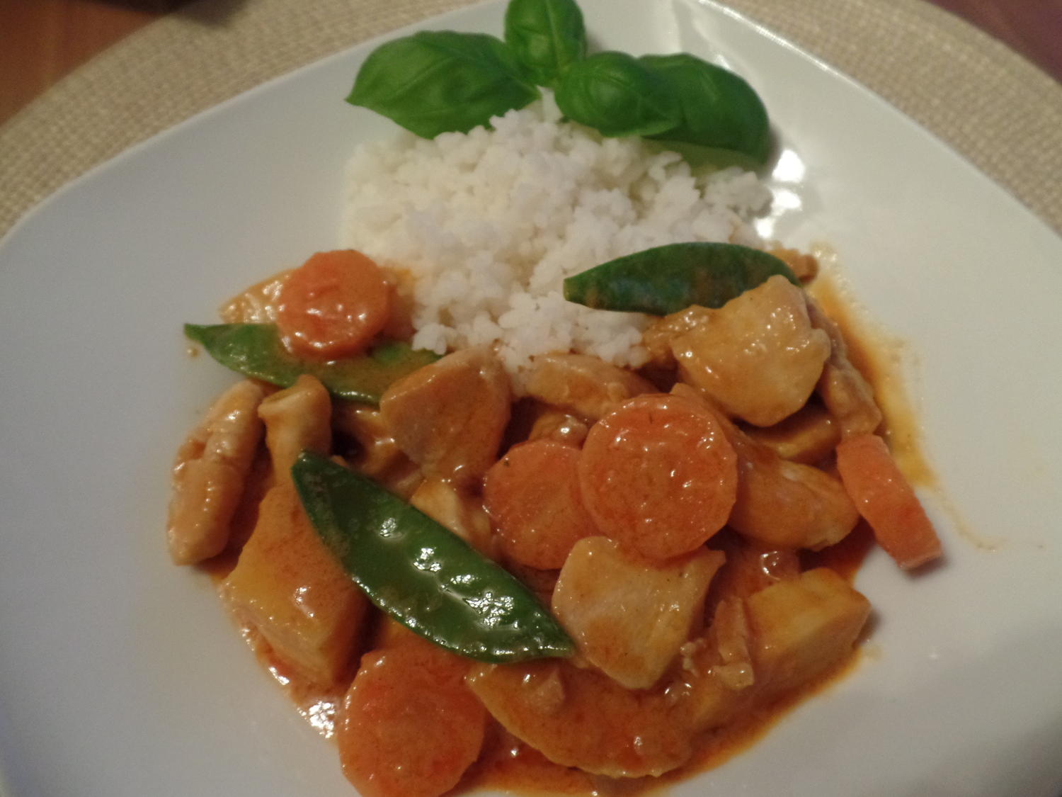 Hähnchen-Erdnuss-Curry - Rezept mit Bild - kochbar.de