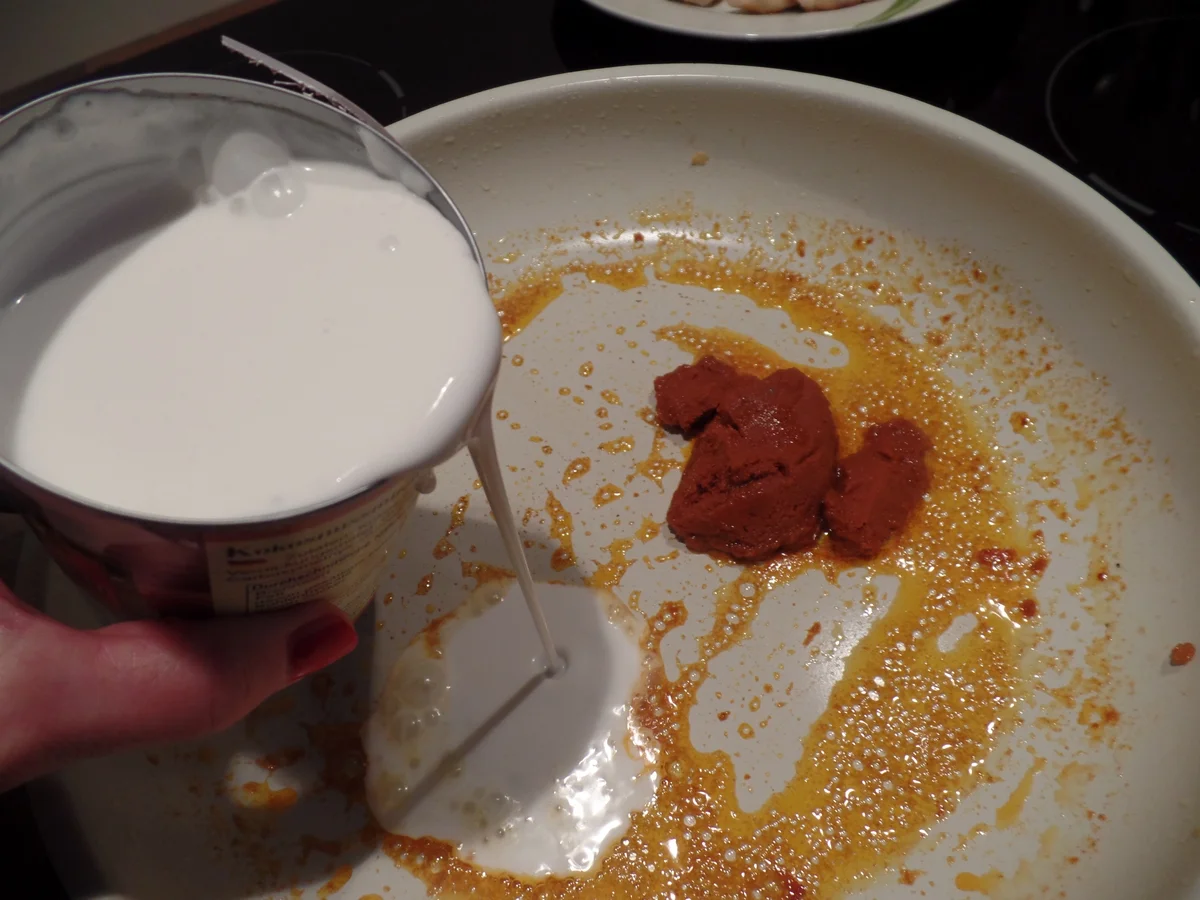 Rezept: Hähnchen-Erdnuss-Curry Bild Nr. 3716 Hähnchen-Erdnuss-Curry - Rezept - Bild Nr. 3716