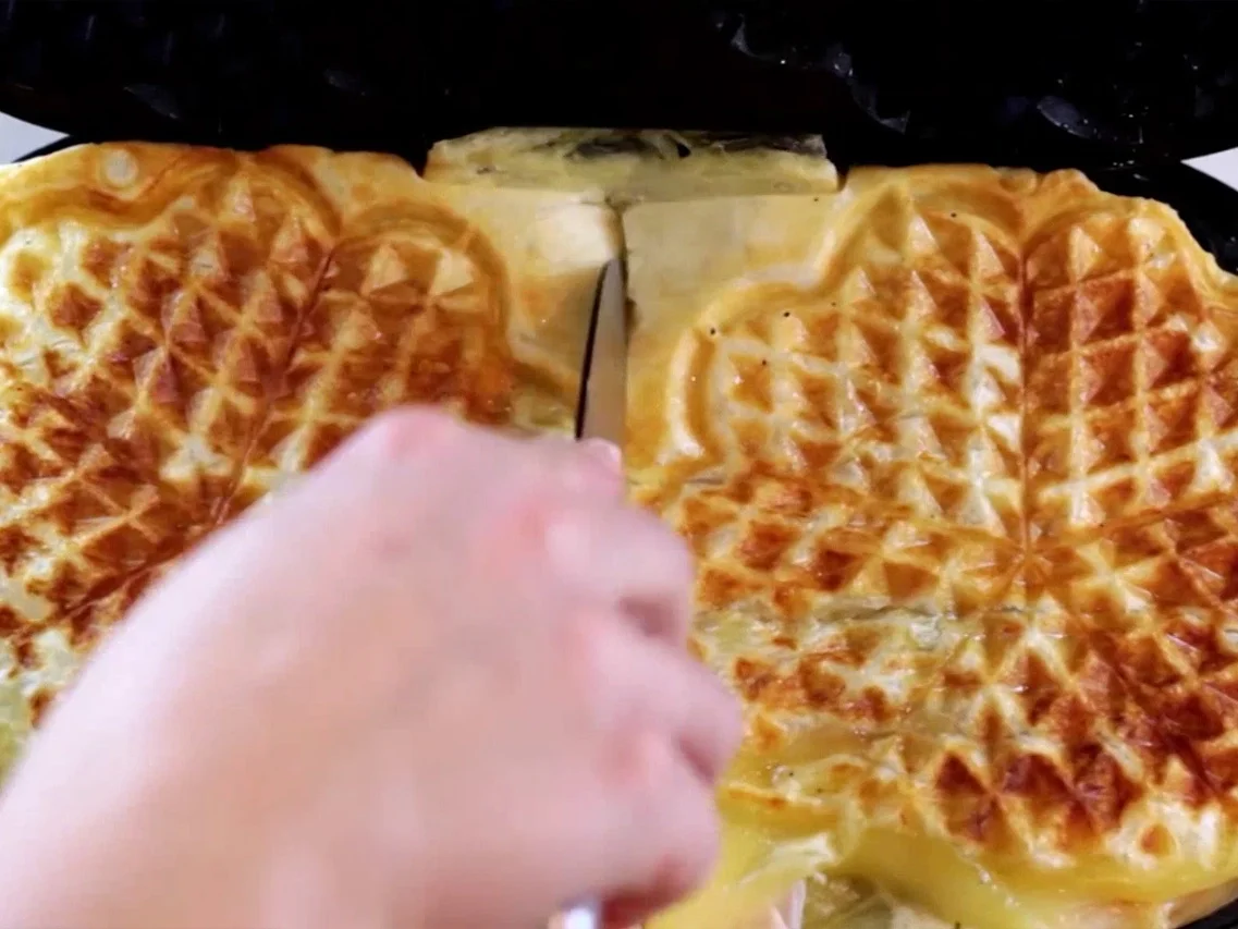 Rezept: Waffeleisen-Pizza Bild Nr. 3761 Waffeleisen-Pizza - Rezept - Bild Nr. 3761