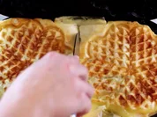 Waffeleisen-Pizza - Rezept - Bild Nr. 3761