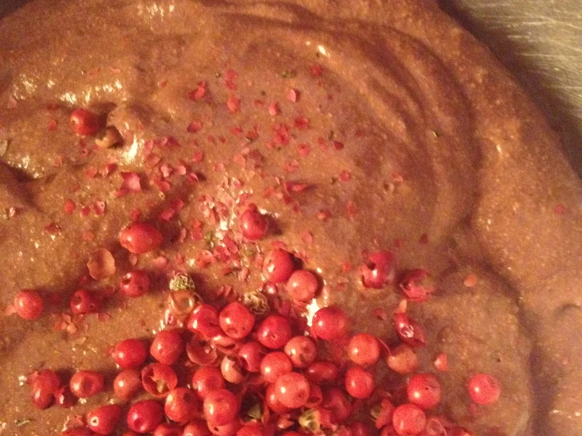 Rezept: Mousse au Chocolat mit Pfefferbeeren und Erdbeersauce Bild Nr. 3814 Mousse au Chocolat mit Pfefferbeeren und Erdbeersauce - Rezept - Bild Nr. 3814