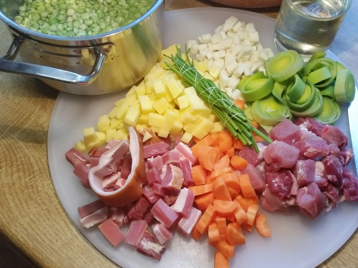 Erbsensuppe aus dem Römertopf - Rezept - Bild Nr. 3820