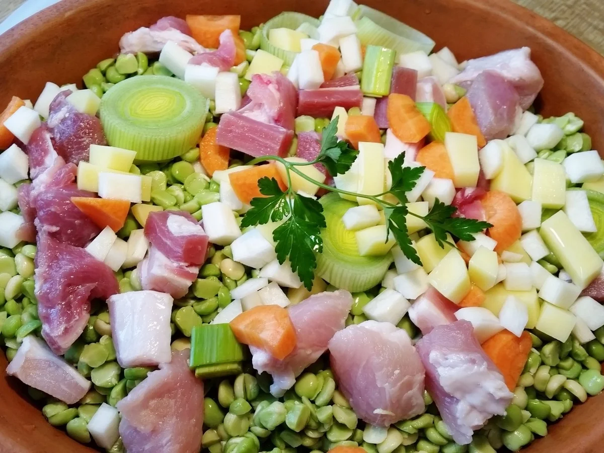 Erbsensuppe aus dem Römertopf - Rezept - Bild Nr. 3821