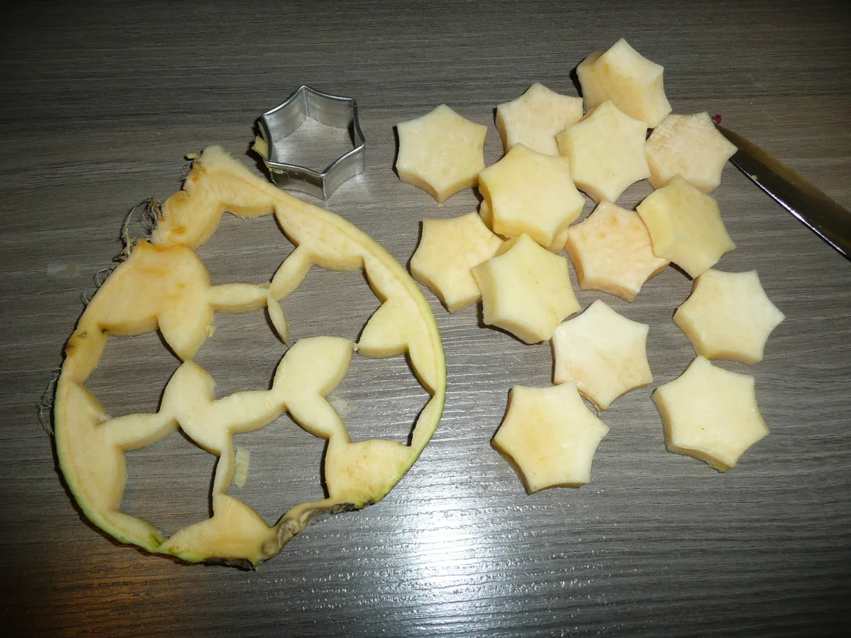 Rumpsteak an Steckrübensternen + Graupen + Vorspeisensalat. - Rezept - Bild Nr. 3820