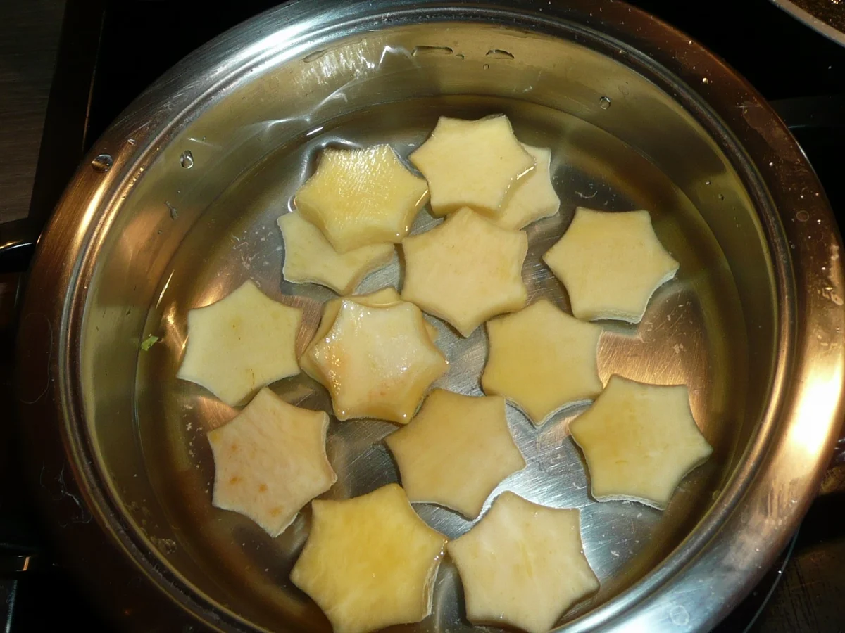 Rumpsteak an Steckrübensternen + Graupen + Vorspeisensalat. - Rezept - Bild Nr. 3848