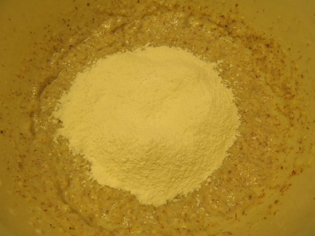 Kleiner Apfelkuchen mit Mandelboden ... zugedeckt nach "Florentiner Art" ... - Rezept - Bild Nr. 3835