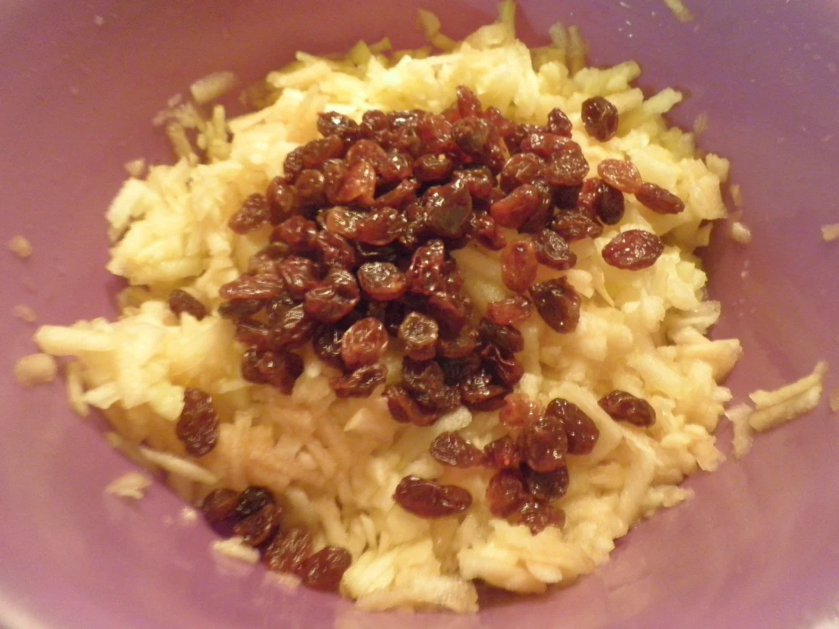 Kleiner Apfelkuchen mit Mandelboden ... zugedeckt nach "Florentiner Art" ... - Rezept - Bild Nr. 3837