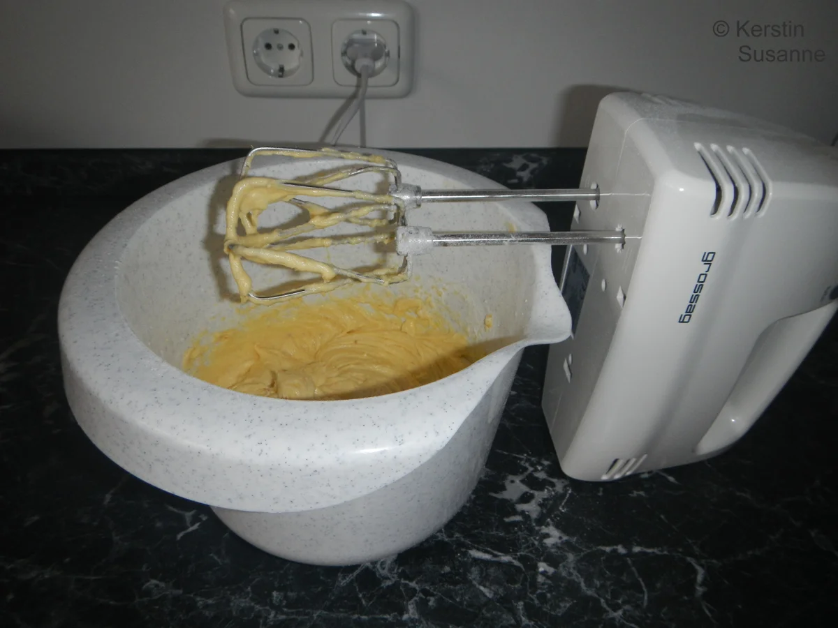 Rezept: Apfelkuchen sehr fein Bild Nr. 3857 Apfelkuchen sehr fein - Rezept - Bild Nr. 3857