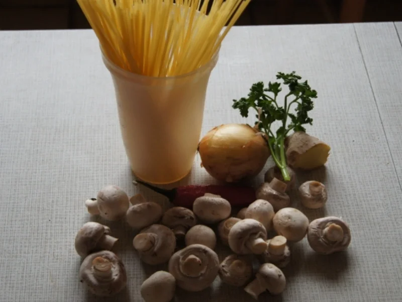 Rezept: Pasta mit würzigen Curry-Champignons Bild Nr. 3910 Pasta mit würzigen Curry-Champignons - Rezept - Bild Nr. 3910