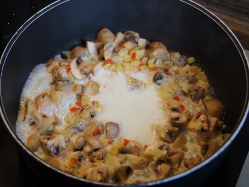 Rezept: Pasta mit würzigen Curry-Champignons Bild Nr. 3917 Pasta mit würzigen Curry-Champignons - Rezept - Bild Nr. 3917