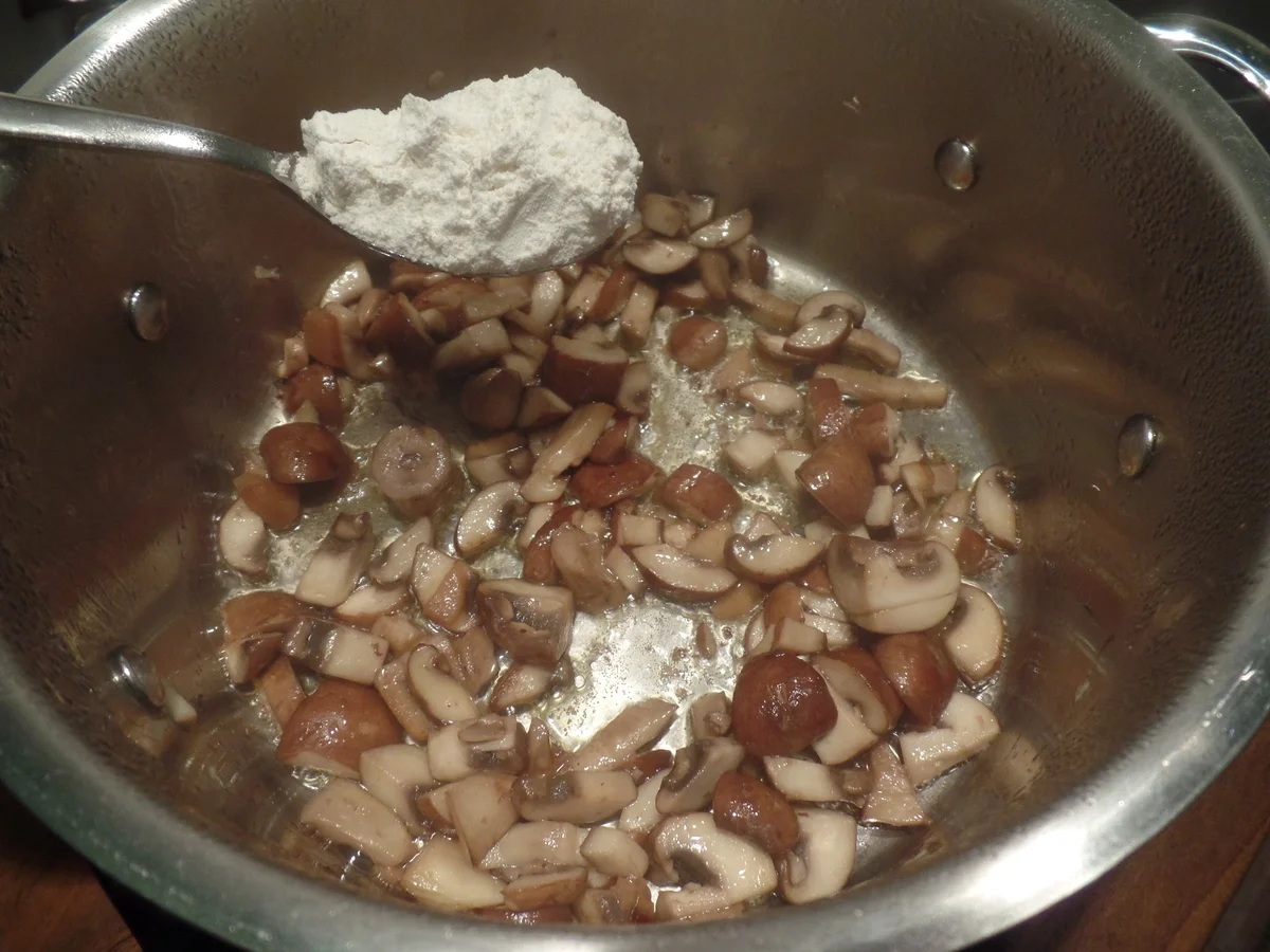 Rezept: Champignon-Creme -Suppe Bild Nr. 3896 Champignon-Creme -Suppe - Rezept - Bild Nr. 3896