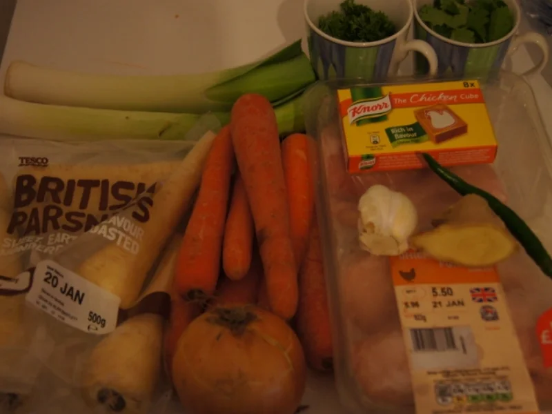 Reissuppe mit Hähnchenbrustfilet und Gemüse - Rezept - Bild Nr. 3881