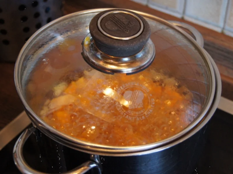 Sesam-Kotelett mit Süßkartoffelstampf und Rote Bete Salat - Rezept - Bild Nr. 3949