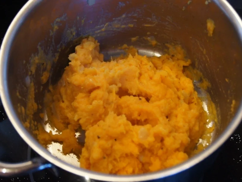 Sesam-Kotelett mit Süßkartoffelstampf und Rote Bete Salat - Rezept - Bild Nr. 3951