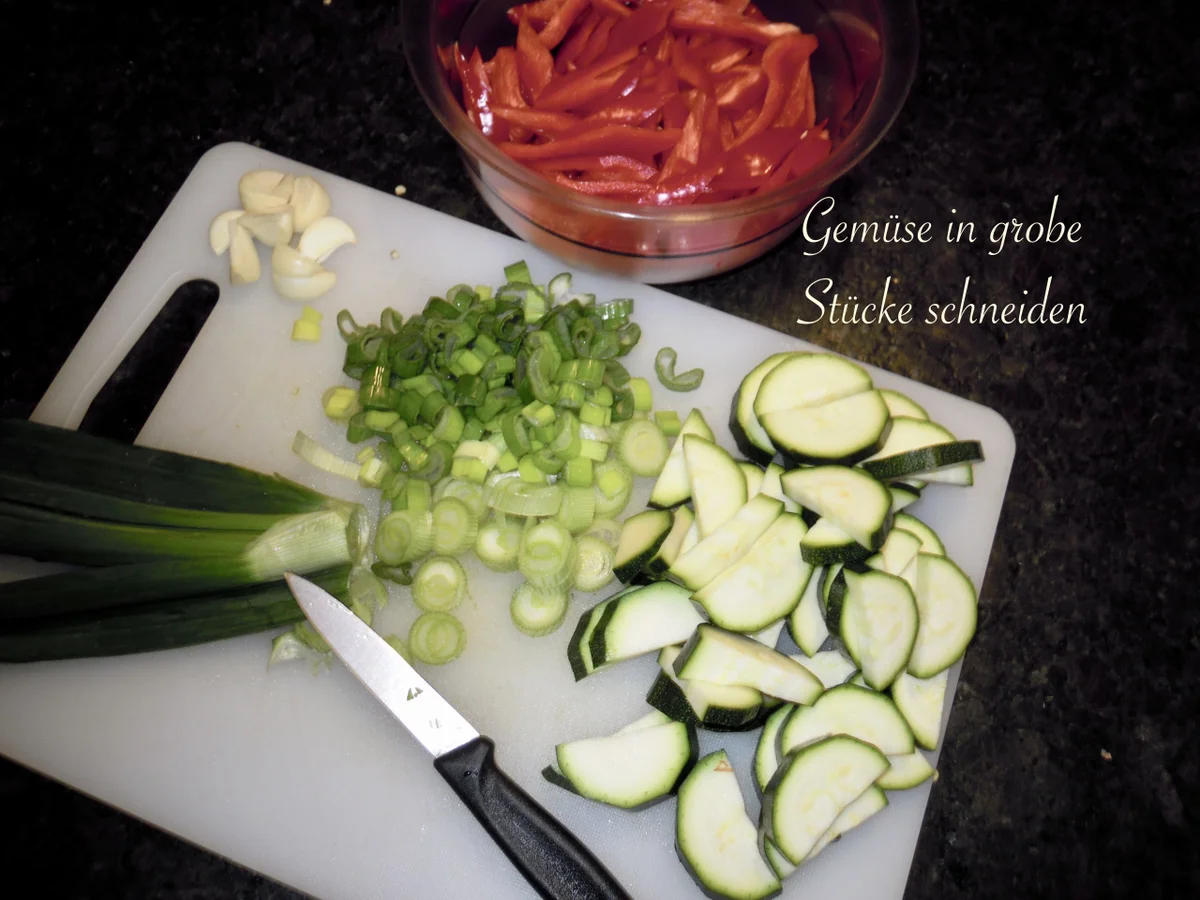 Rezept: Mediterane Putenpfanne mit Parpadelle in Zitronensauce Bild Nr. 1839 Mediterane Putenpfanne mit Parpadelle in Zitronensauce - Rezept - Bild Nr. 1839