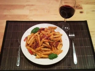 Rezept: Penne mit Parmaschinken à la JayDo Penne mit Parmaschinken à la JayDo - Rezept