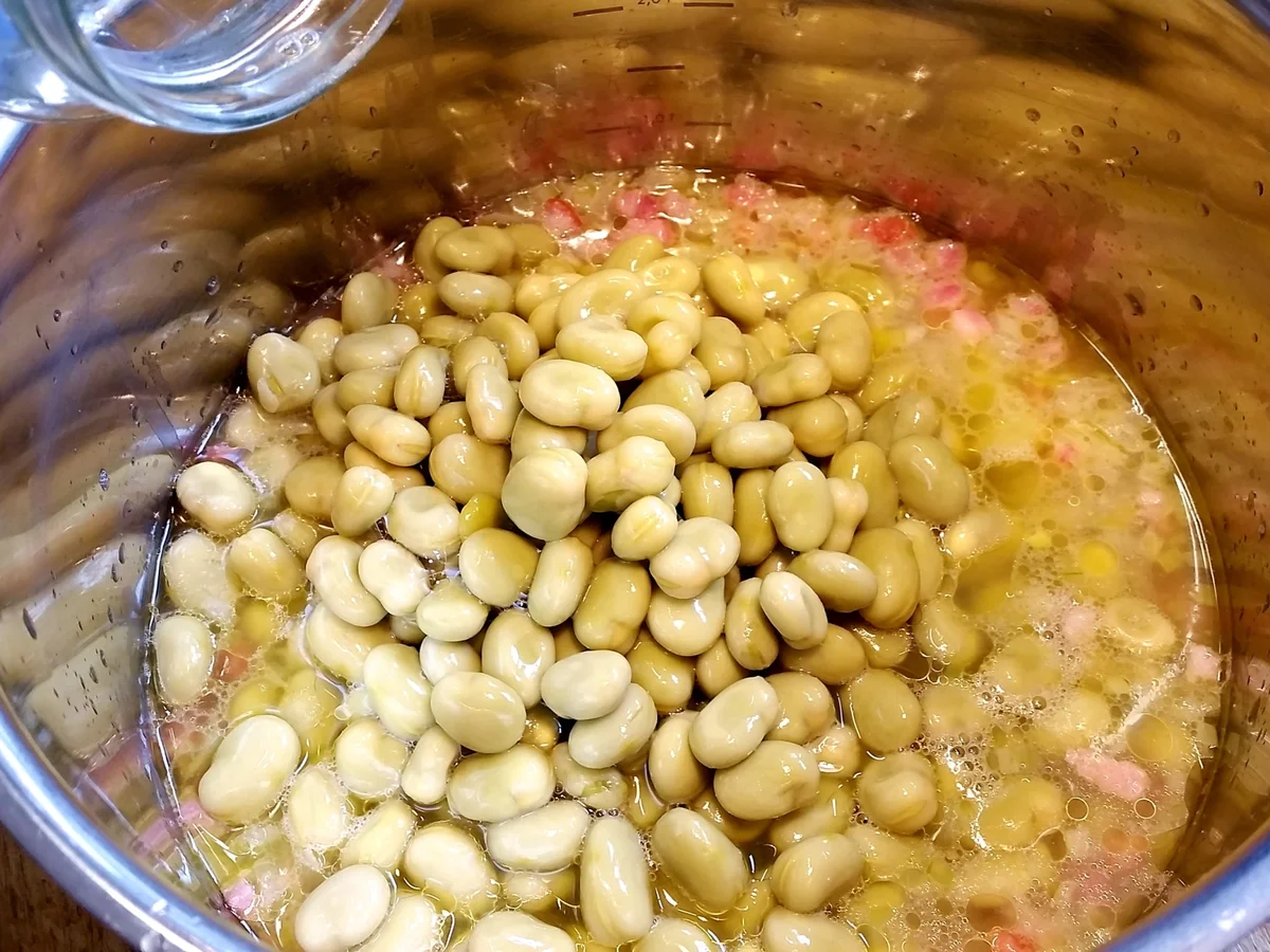 Kasseler Minutensteaks auf Dicken Bohnen ... - Rezept - Bild Nr. 3964