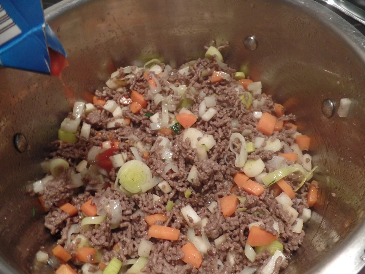 Zucchini-Spaghetti mit Bolognese - Rezept - Bild Nr. 3974