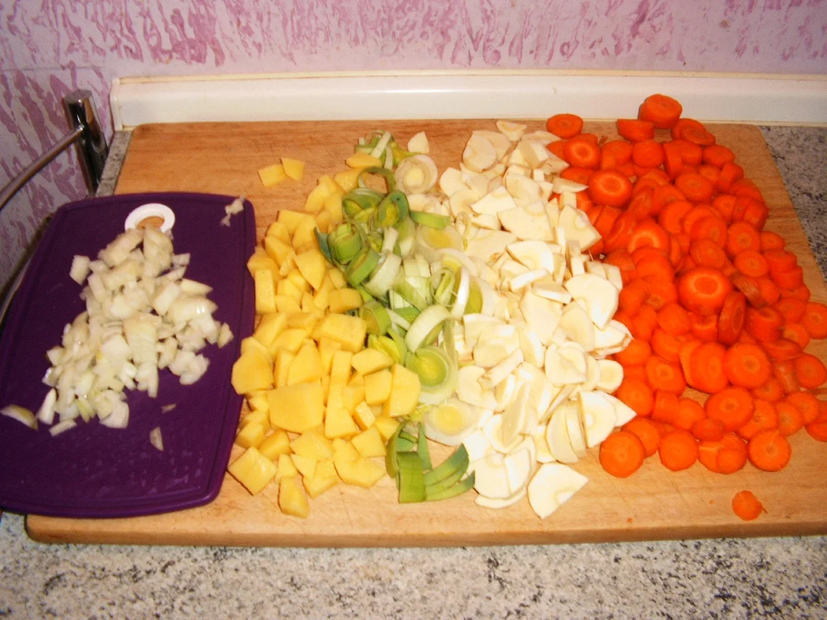 MÖHREN-PASTINAKEN-SUPPE - Rezept - Bild Nr. 4006