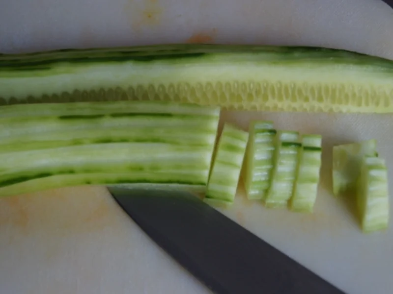 Lachsfilet mit Dill-Salatgurke-und Drillingen - Rezept - Bild Nr. 4025