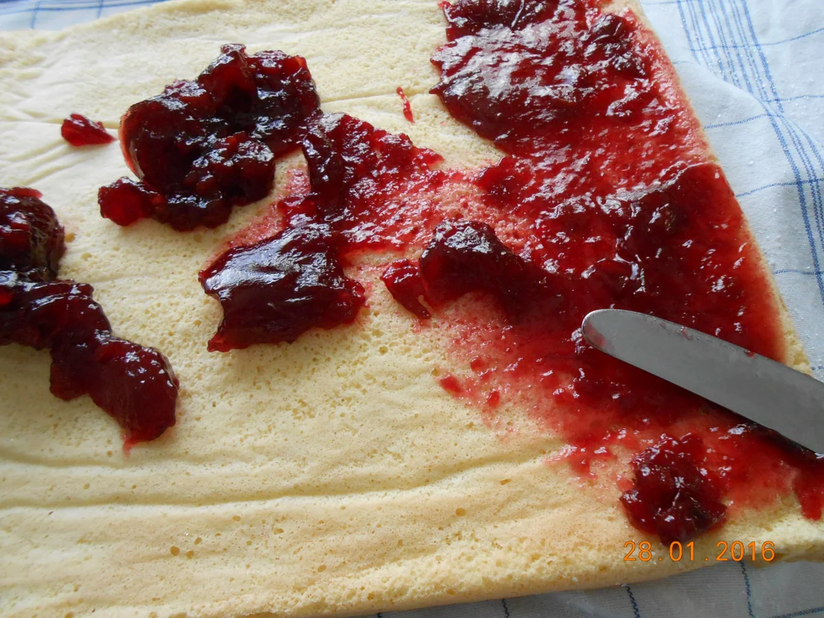 Rezept: Biskuitrolle Bild Nr. 4036 Biskuitrolle - Rezept - Bild Nr. 4036