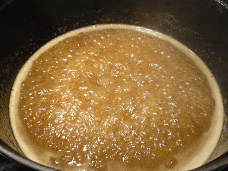 Gefüllter Schweinebauch mit Bohnen-Pilz-Salat - Rezept - Bild Nr. 4031