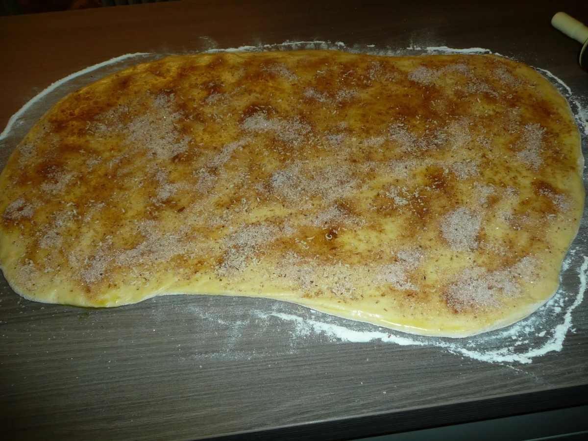 Gundrezept Hefeteig, daraus dann Schneckennudeln. - Rezept - Bild Nr. 4027