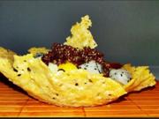 Früchtesalat mit roter Quinoa in Parmigiano Körbchen - Rezept - Bild Nr. 4021