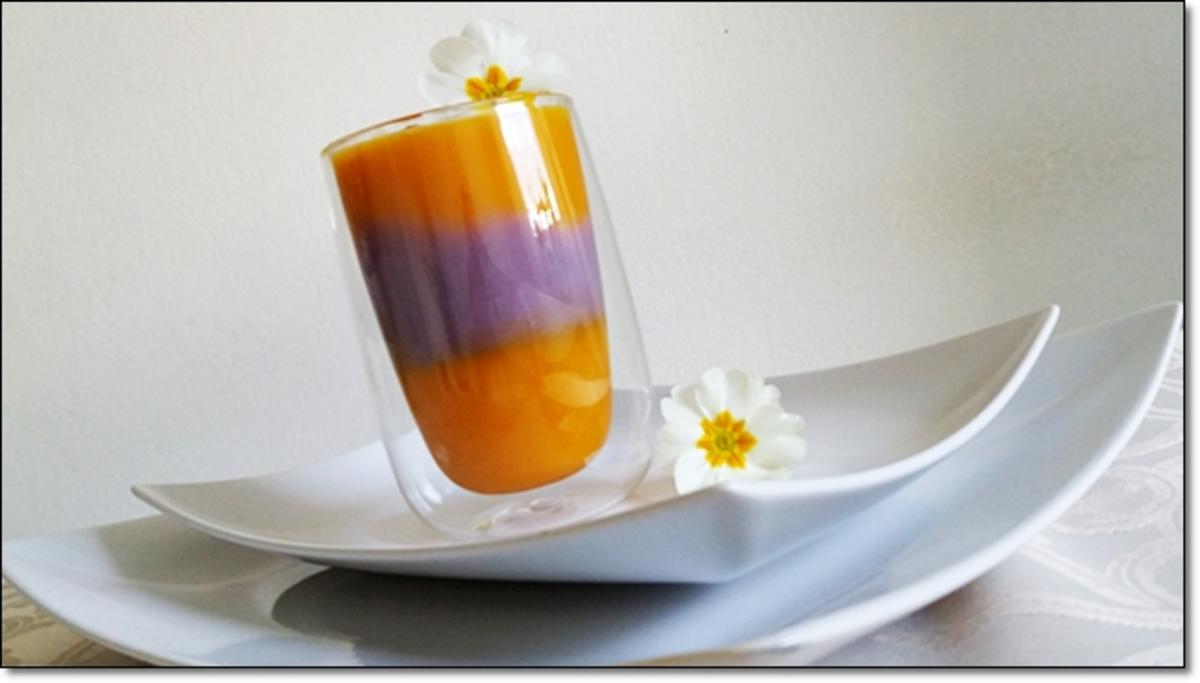 Hokkaido-Trüffelkartoffel-Cremesuppe in doppelwandigen Gläsern  serviert. - Rezept - Bild Nr. 4022