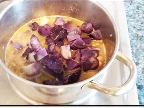 Hokkaido-Trüffelkartoffel-Cremesuppe in doppelwandigen Gläsern  serviert. - Rezept - Bild Nr. 4027