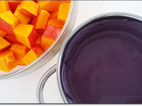 Hokkaido-Trüffelkartoffel-Cremesuppe in doppelwandigen Gläsern  serviert. - Rezept - Bild Nr. 4029