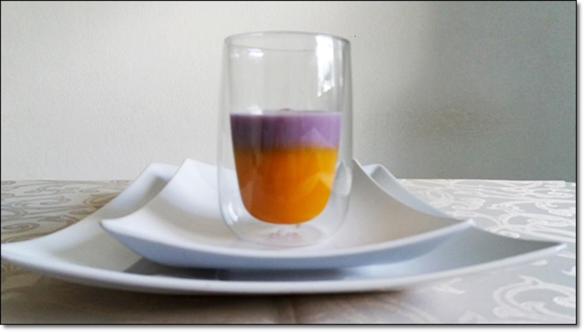 Hokkaido-Trüffelkartoffel-Cremesuppe in doppelwandigen Gläsern  serviert. - Rezept - Bild Nr. 4042