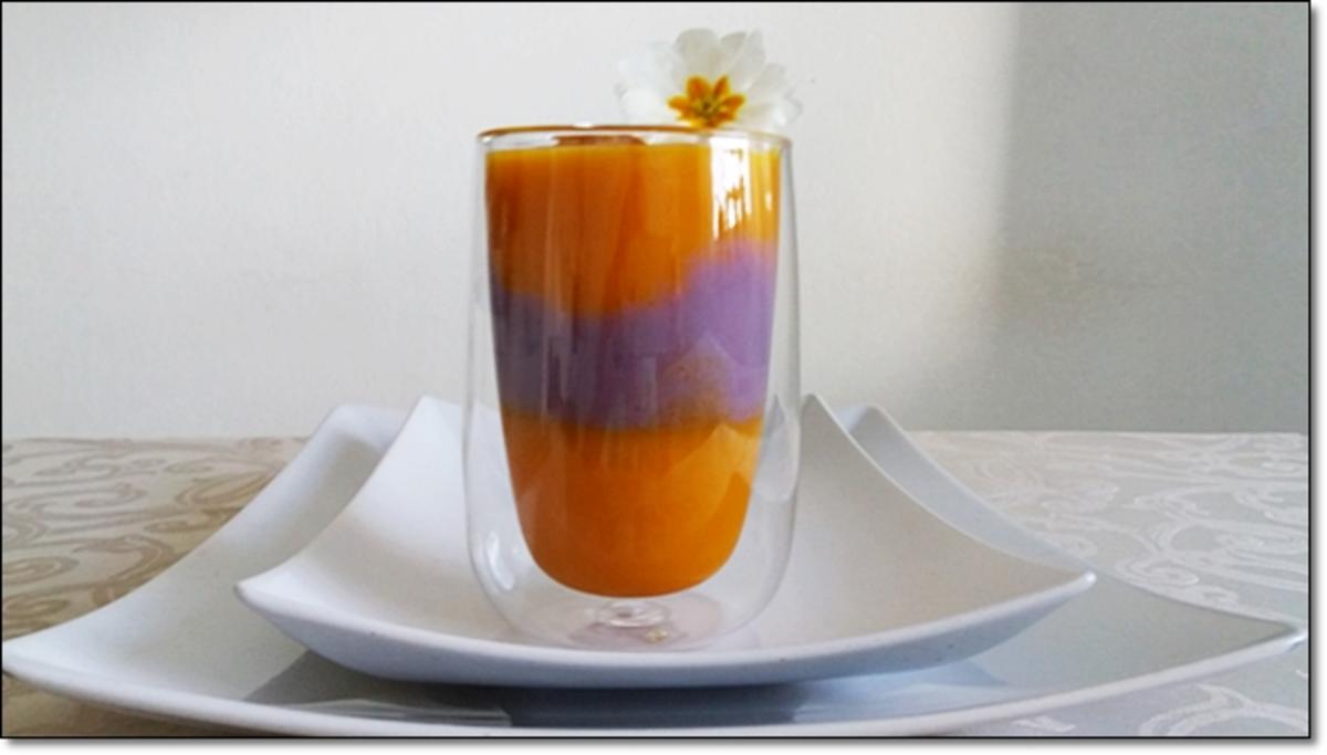 Hokkaido-Trüffelkartoffel-Cremesuppe in doppelwandigen Gläsern  serviert. - Rezept - Bild Nr. 4044