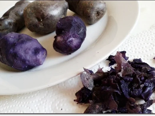 Gebratenes Lachsfilet mit Trüffelkartoffel-Türmchen  auf  Rivaner -Safransauce - Rezept - Bild Nr. 4030