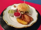Rezept: Grünkernburger mit Chilikartoffelspalten und dreierlei Dips Bild Nr. 4031 Grünkernburger mit Chilikartoffelspalten und dreierlei Dips - Rezept - Bild Nr. 4031