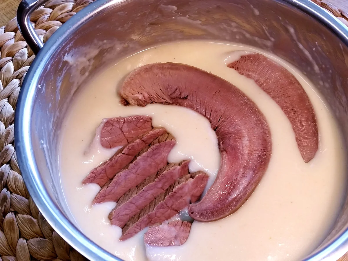 Ochsenbrust und Schweinezunge in Meerrettichsoße - Rezept - Bild Nr. 4040