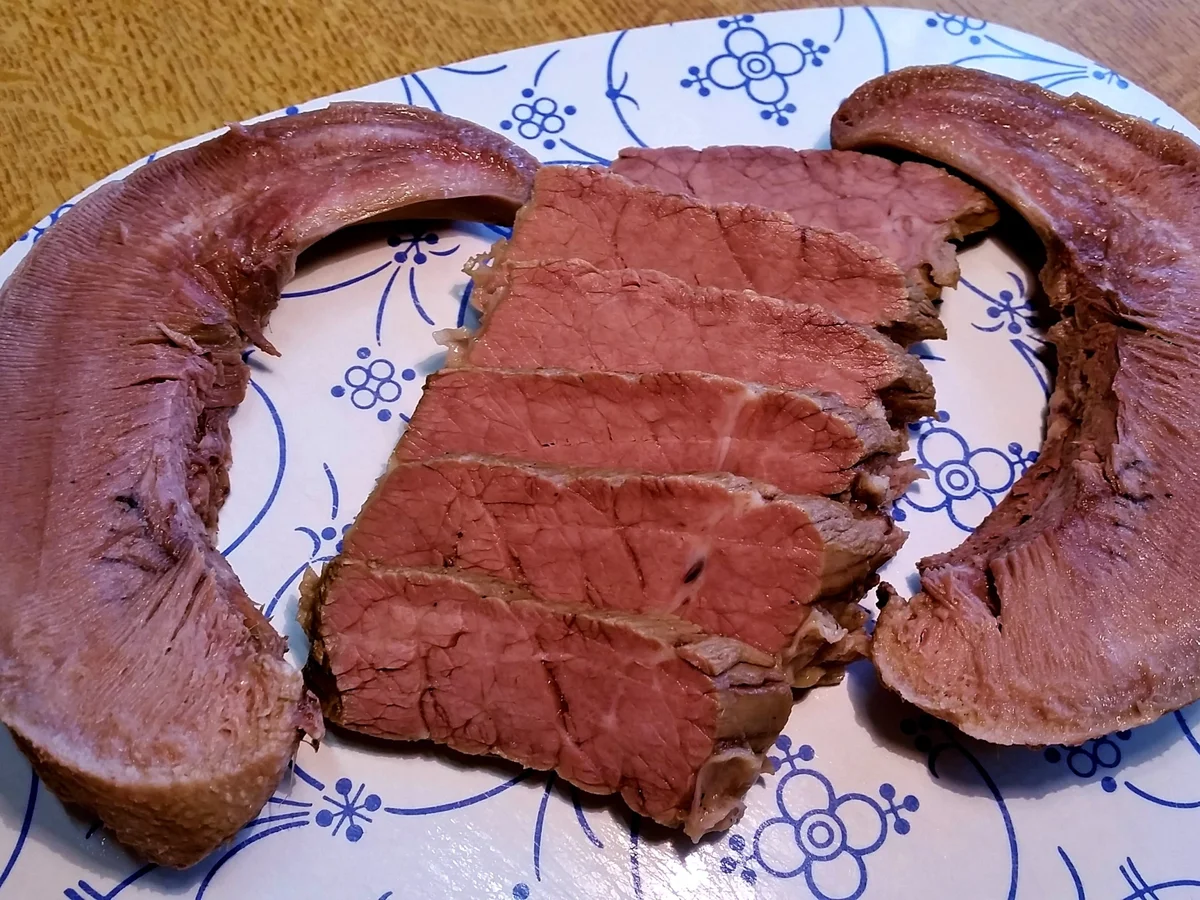 Ochsenbrust und Schweinezunge in Meerrettichsoße - Rezept - Bild Nr. 4041