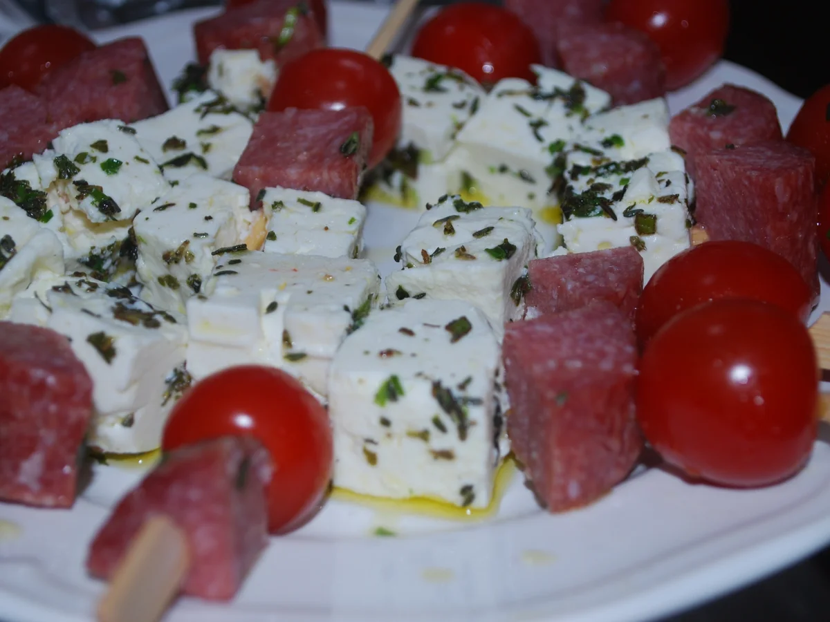 Gekräuterte Feta-Salami-Spieße  - Rezept - Bild Nr. 4066