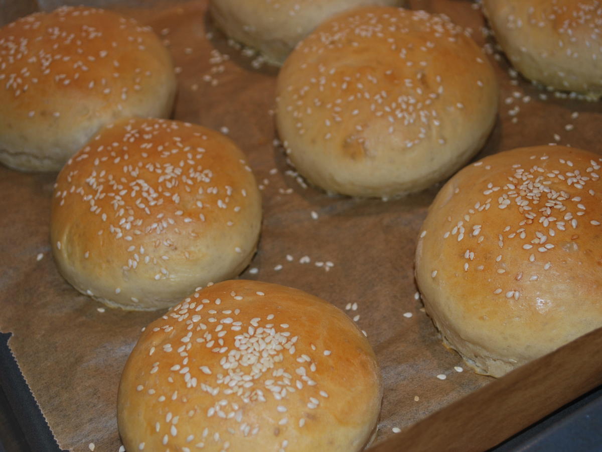 Hamburger Buns Rezept mit Bild kochbar.de