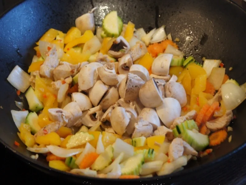 Putenbrustfilet mit Wokgemüse - Rezept - Bild Nr. 4063