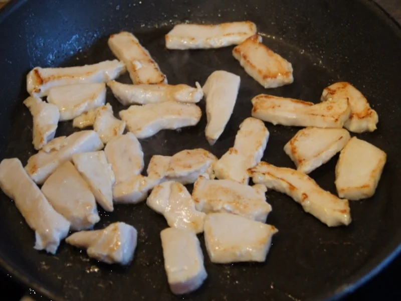 Hähnchenbrustfilet auf Gemüsebett - Rezept - Bild Nr. 4088