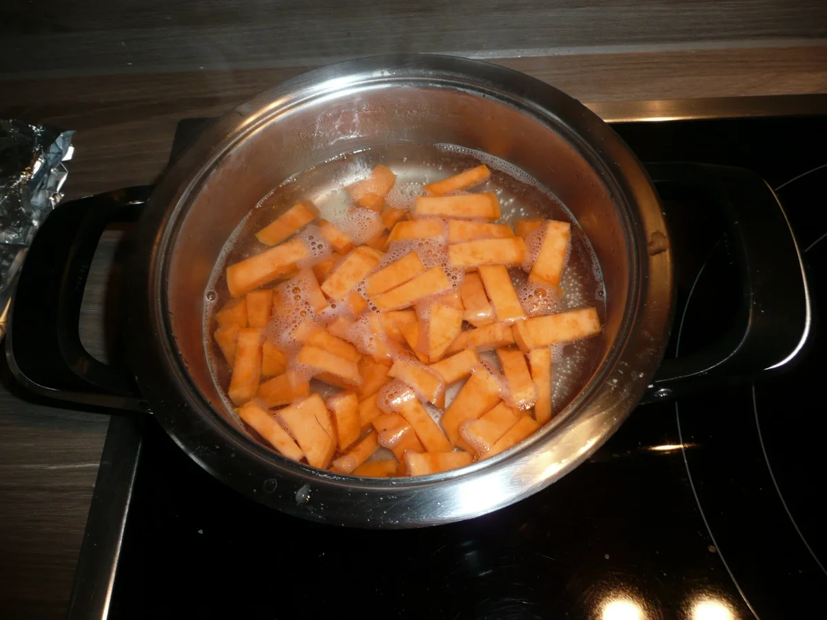 Zaubertöpfchen, eine Kleinigkeit zum Brunch. - Rezept - Bild Nr. 4097