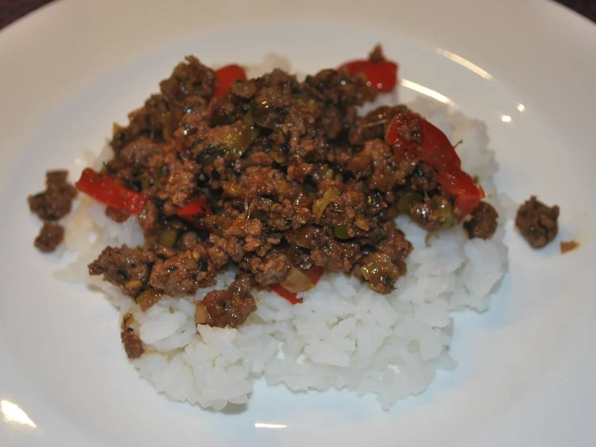 Asiatisch angehauchte Hackpfanne mit Paprika und Ingwer  - Rezept - Bild Nr. 4099